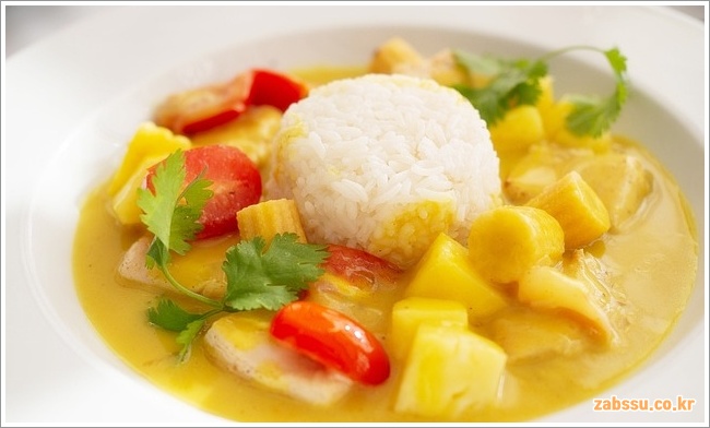 카레의 효능, 부작용 및 보관법 완벽 가이드 카레의 효능, 부작용 및 보관법 완벽 가이드